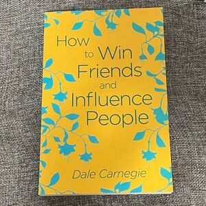 6/$30 - How to Win Friends and Influence People book